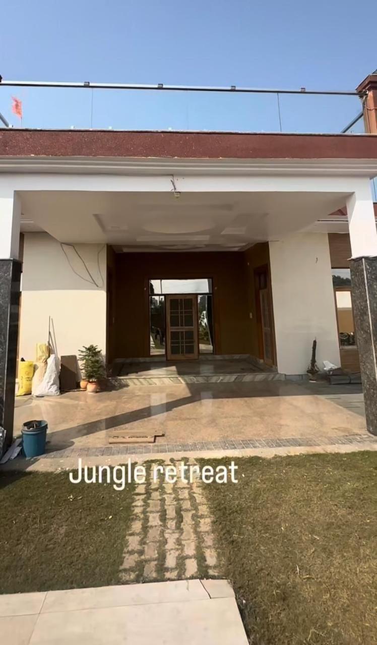 Hotel The Jungle Retreat Ghaziabad Esterno foto
